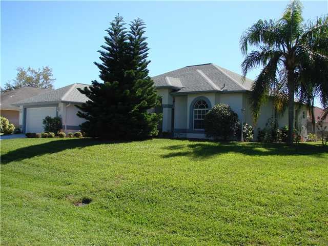 109 Friar Ct, Sebastian, FL 32958 - photo 1