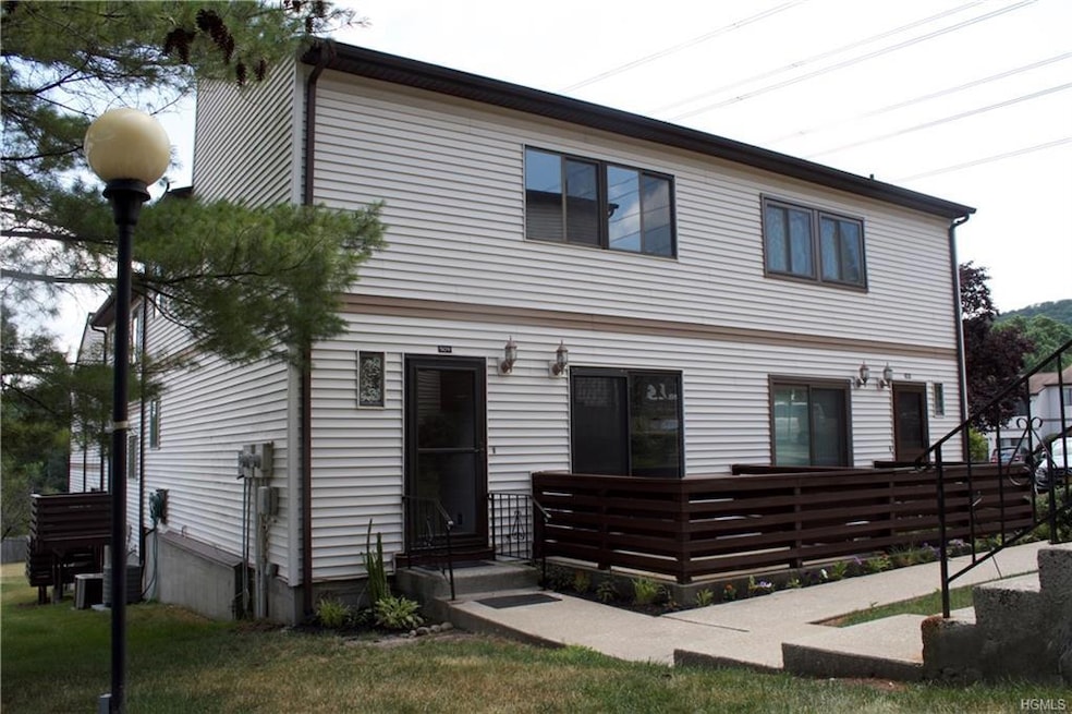 509 Country Club Ln unit 509, Pomona, NY 10970 - photo 1