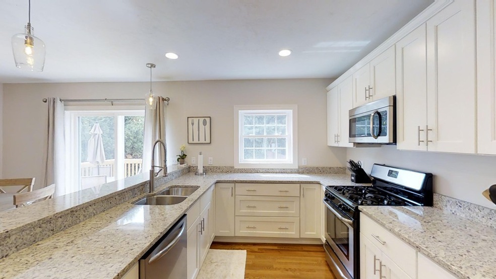 8 Burncoat Heights, Worcester, MA 01606 - photo 1