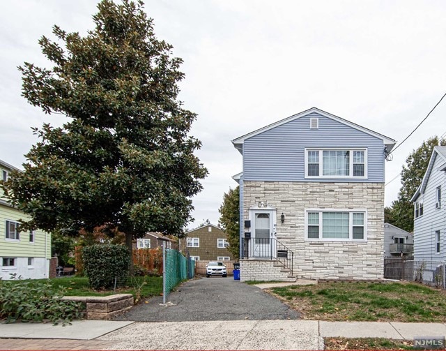 Sold $615,000 • Co-Listing Agent