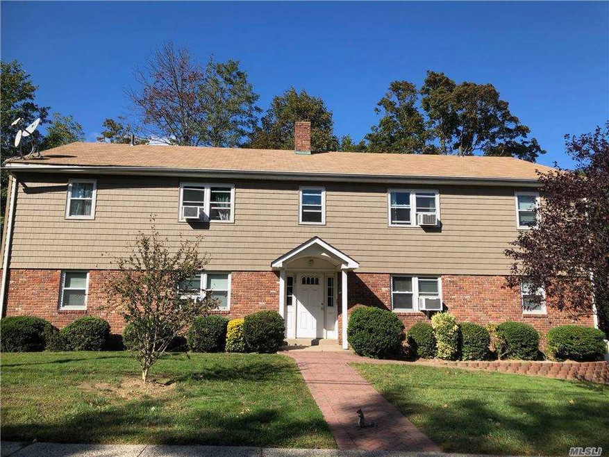 117 Bayview Ave unit 2A, Port Washington, NY 11050 - photo 1