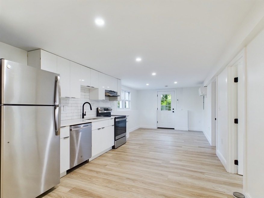 507 Main St unit 9, Walpole, MA 02081 - photo 1