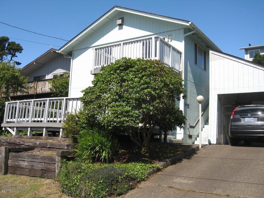 946 SW 12th Street