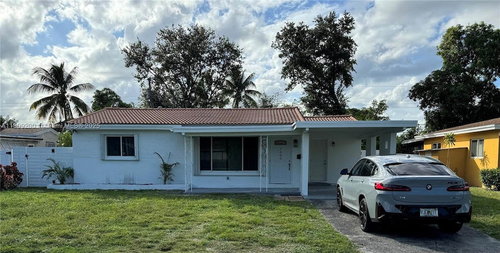 2400 N 57th Way, Hollywood, FL 33021 - photo 1