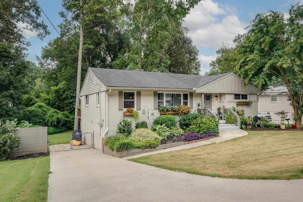 1114 Pinedale Dr SE, Smyrna, GA 30080 - photo 1