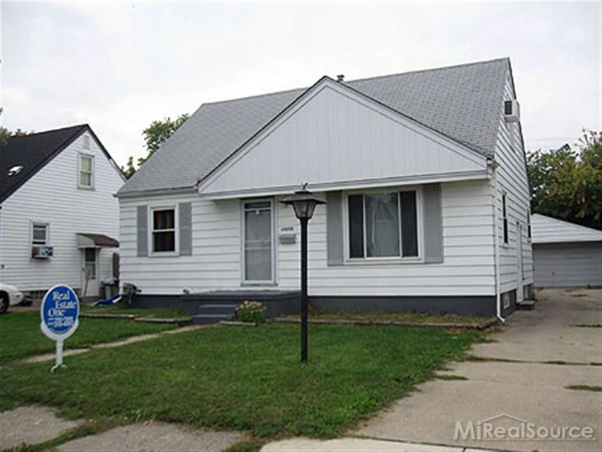 25255 Buick St, Roseville, MI 48066 - photo 1