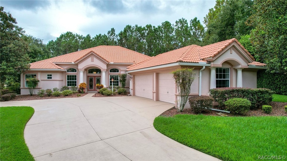 Beautiful 2262 N Overlook Path Dream Home!