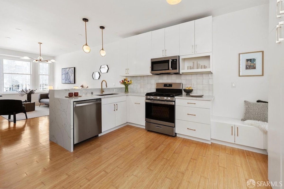 Sold $760,000 • Co-Listing Agent