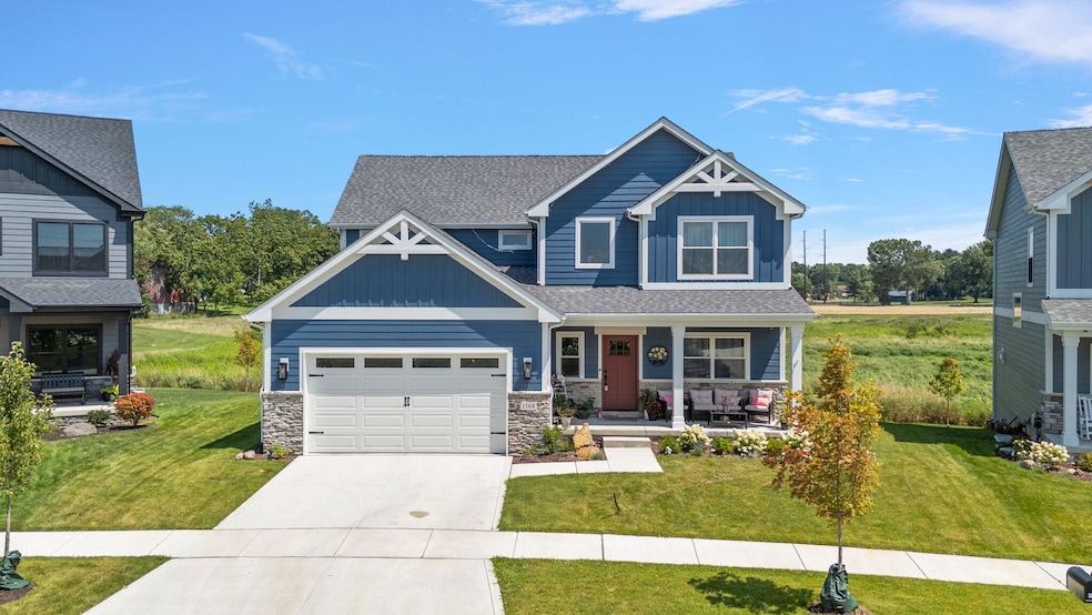 1568 Forest Ridge Dr, Valparaiso, IN 46385 - photo 1