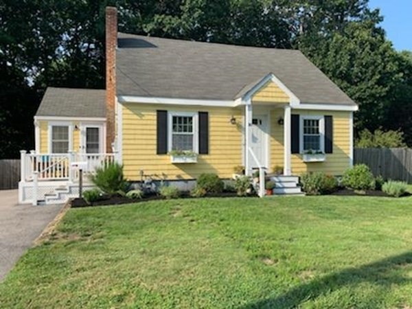 16 Adorn St, Weymouth, MA 02188 - photo 1