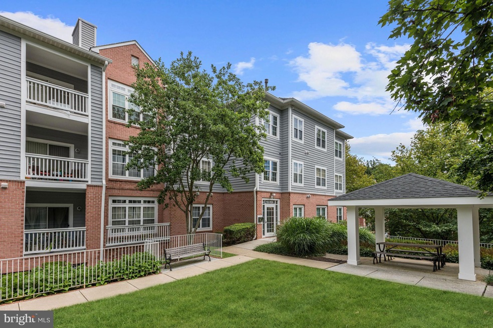 9219 Groffs Mill Dr unit 9219, Owings Mills, MD 21117 - photo 1