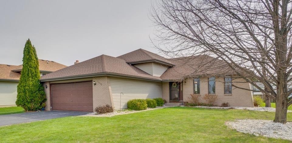 1413 Capri Ln, Dyer, IN 46311 - photo 1