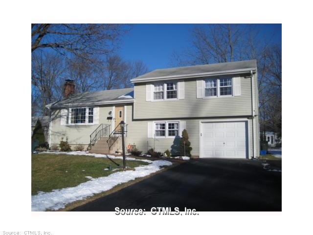 20 Lindy Ln, West Hartford, CT 06117 - photo 1