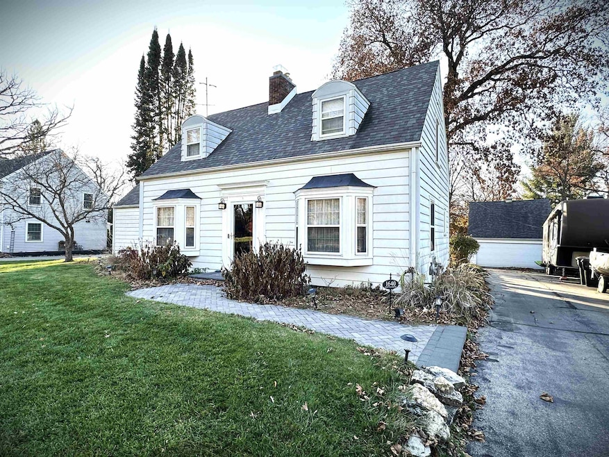 For Sale $339,900 • Co-Listing Agent