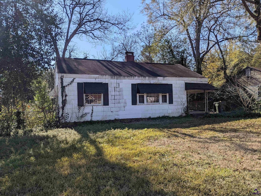 212 Arnold Blvd, Warner Robins, GA 31093 - photo 1