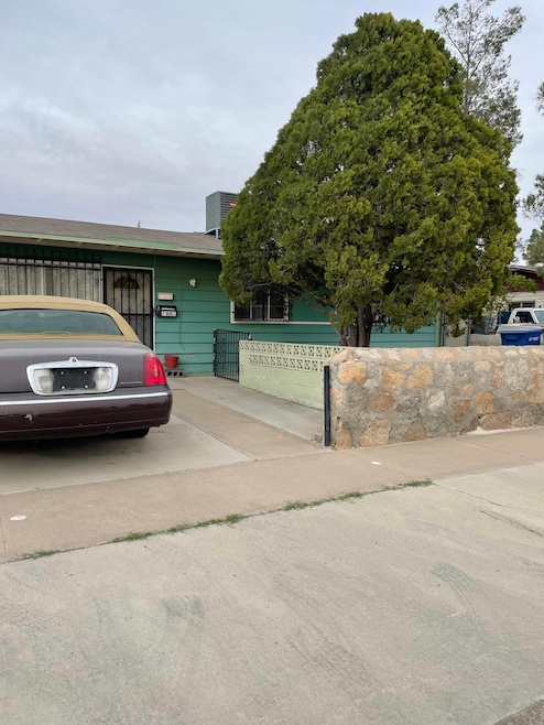 7801 La Grange Ct, El Paso, TX 79915 - photo 1