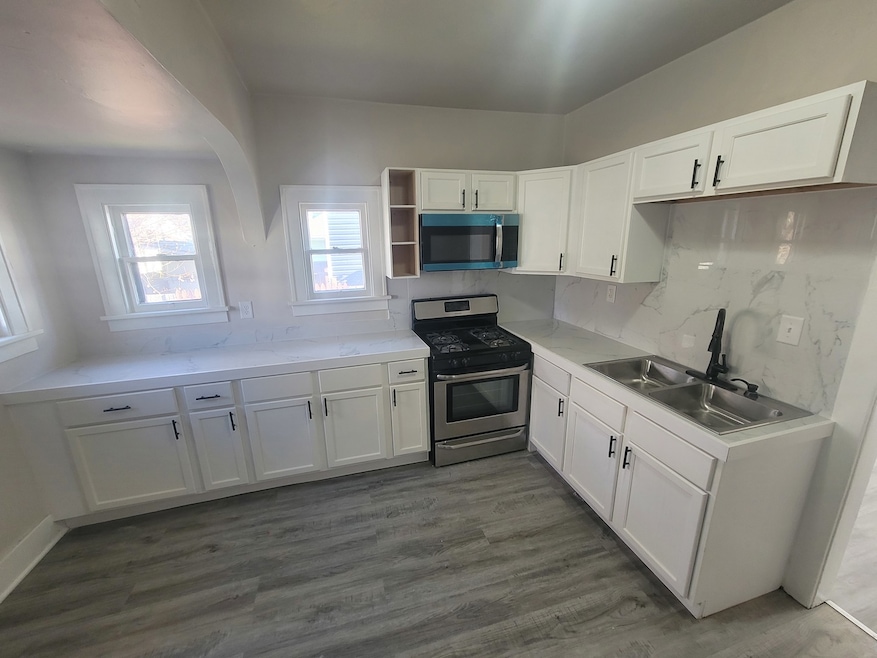 550 5th Ave, Aurora, IL 60505 - photo 1