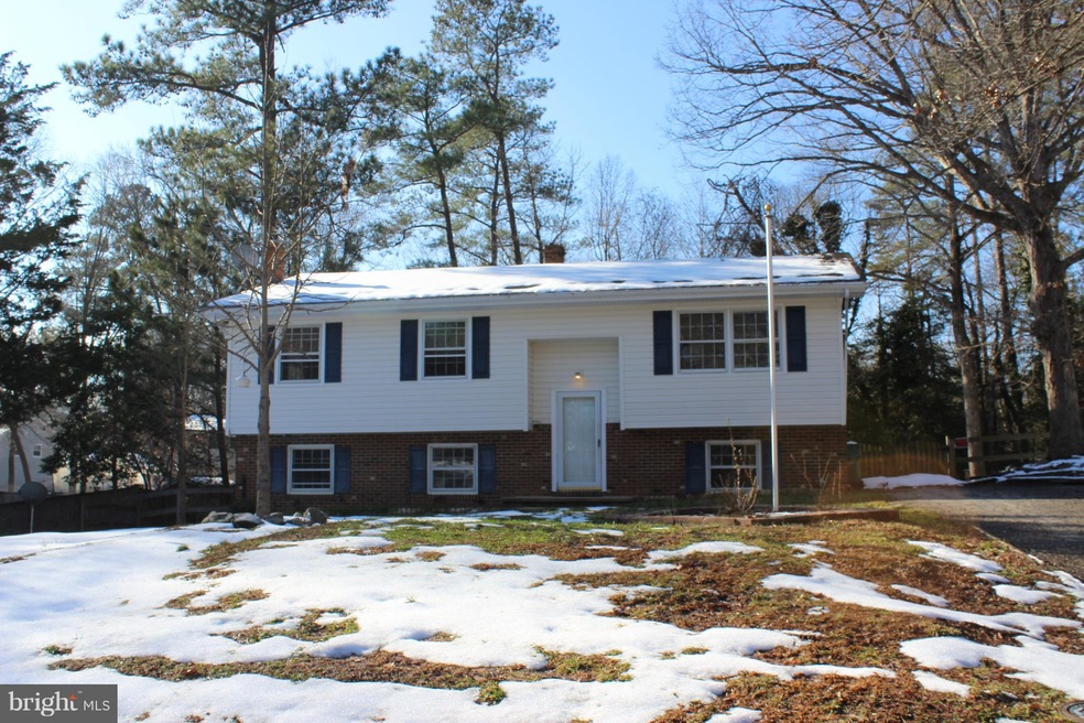 21525 Lynn Dr, Lexington Park, MD 20653 - photo 1