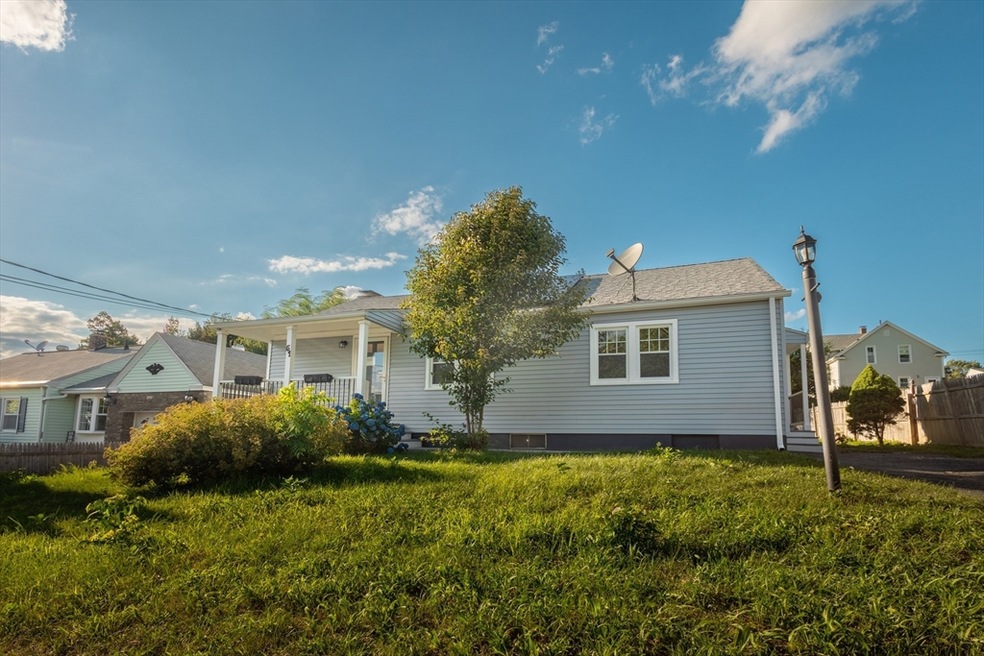 51 Greendale Ave, Worcester, MA 01606 - photo 1