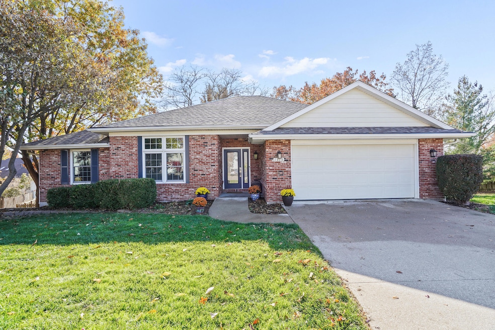 1315 Duval Ct, Columbia, MO 65203 - photo 1