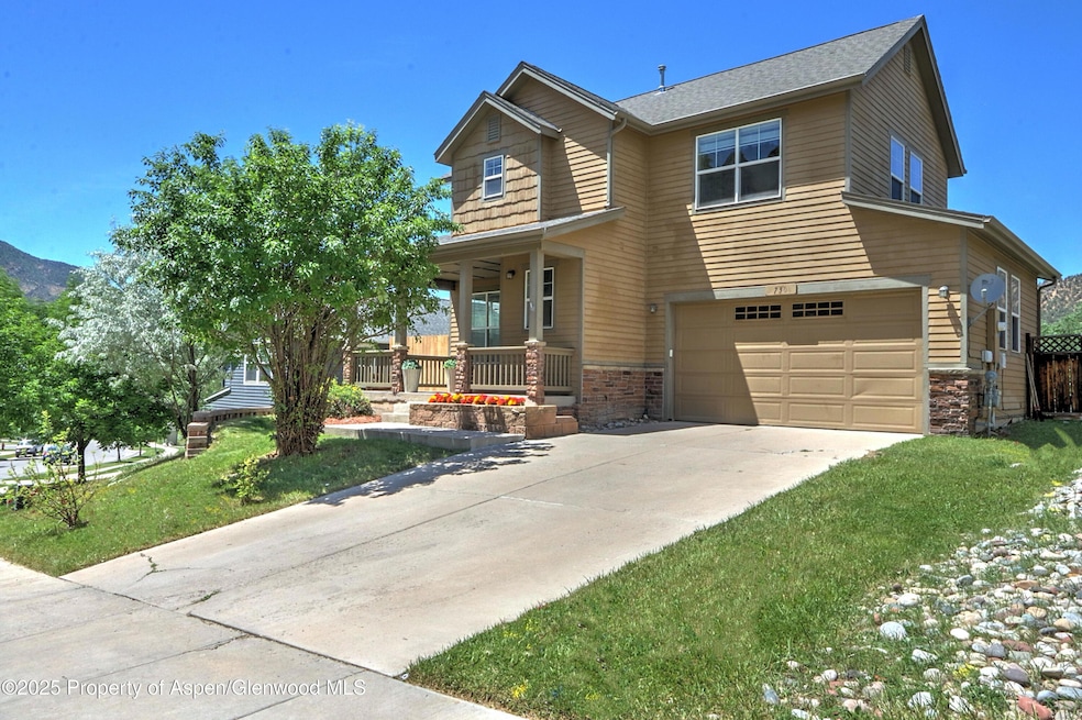 Pending $699,000