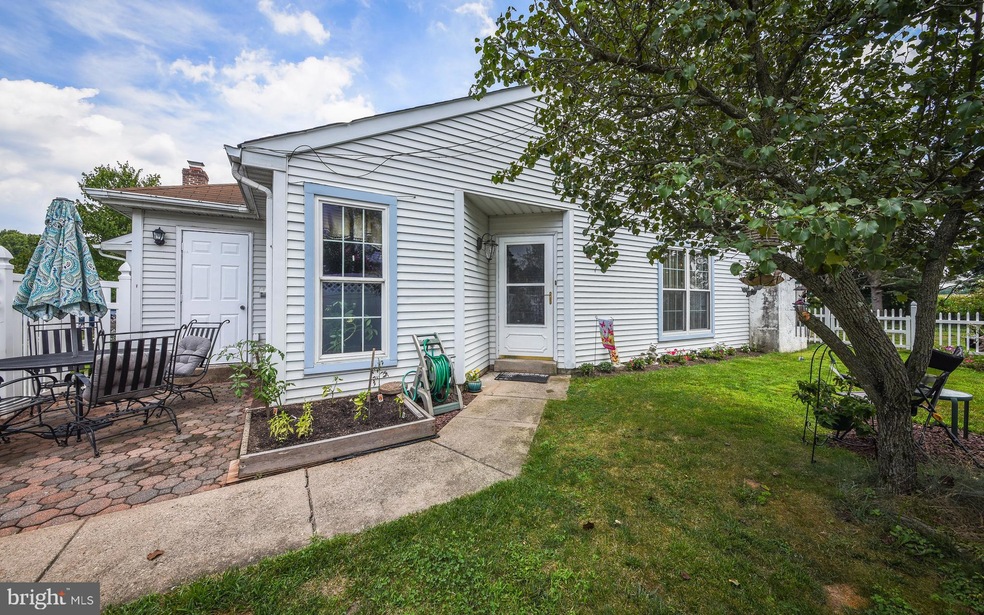 236 Oakridge Dr, Langhorne, PA 19047 - photo 1