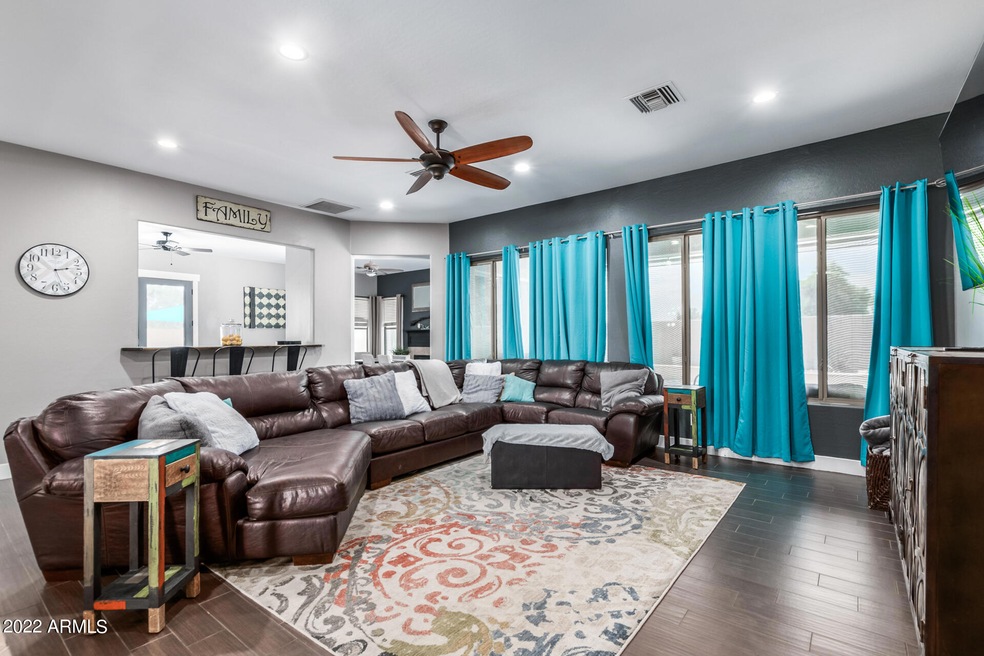 2123 S Valle Verde Cir, Mesa, AZ 85209 - photo 1