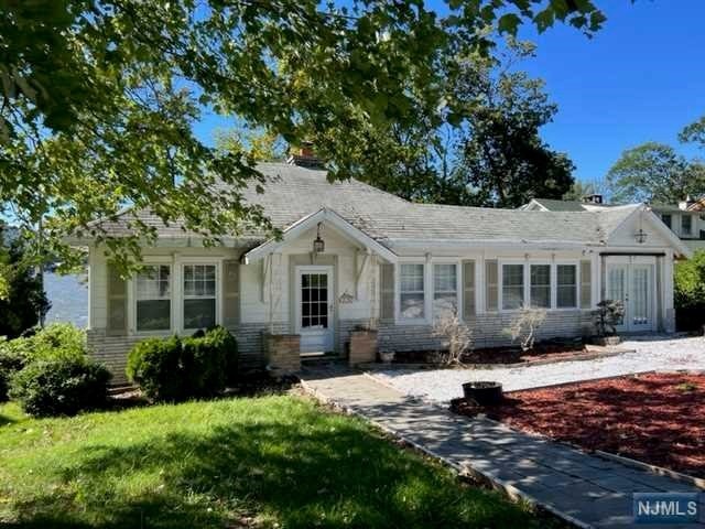 Sold $600,000 • Co-Listing Agent