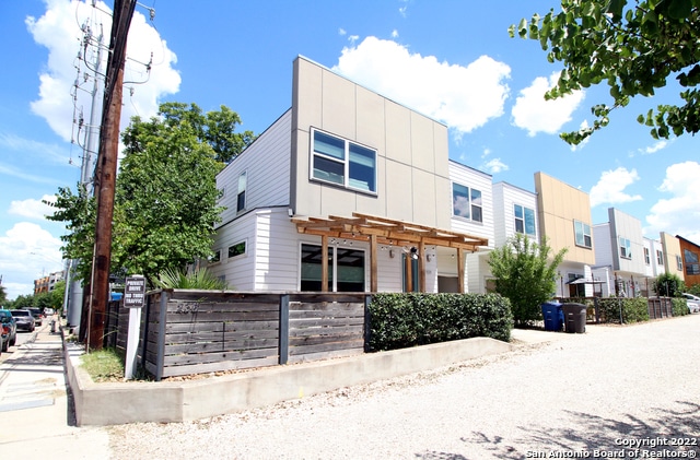 236 E Cevallos unit 101, San Antonio, TX 78204 - photo 1