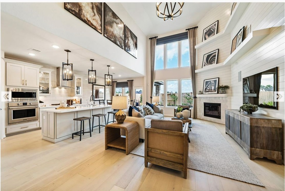 Spacious family room