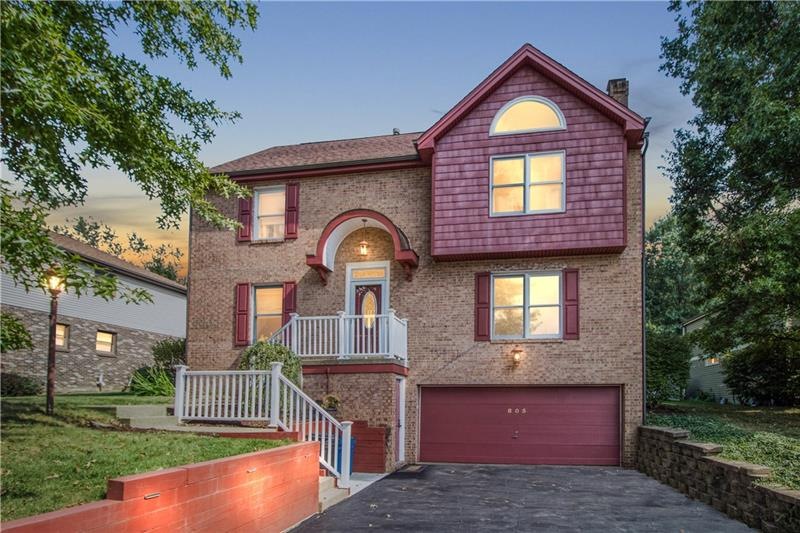 Located on a cul-de-sac minutes from the 