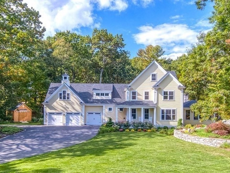 572 Concord St, Carlisle, MA 01741 - photo 1