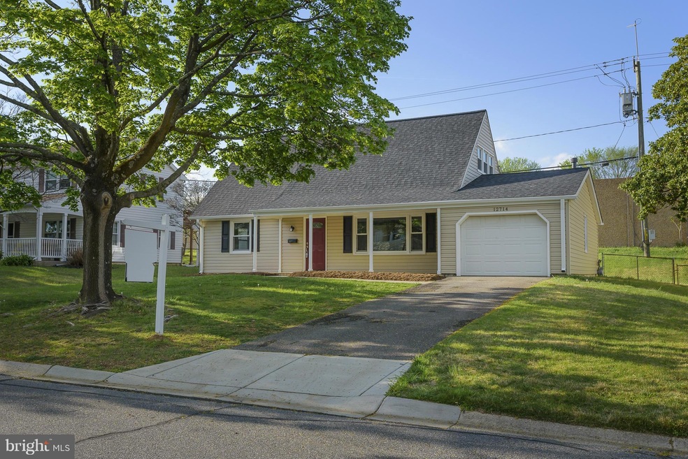 12714 Hoven Ln, Bowie, MD 20716 - photo 1