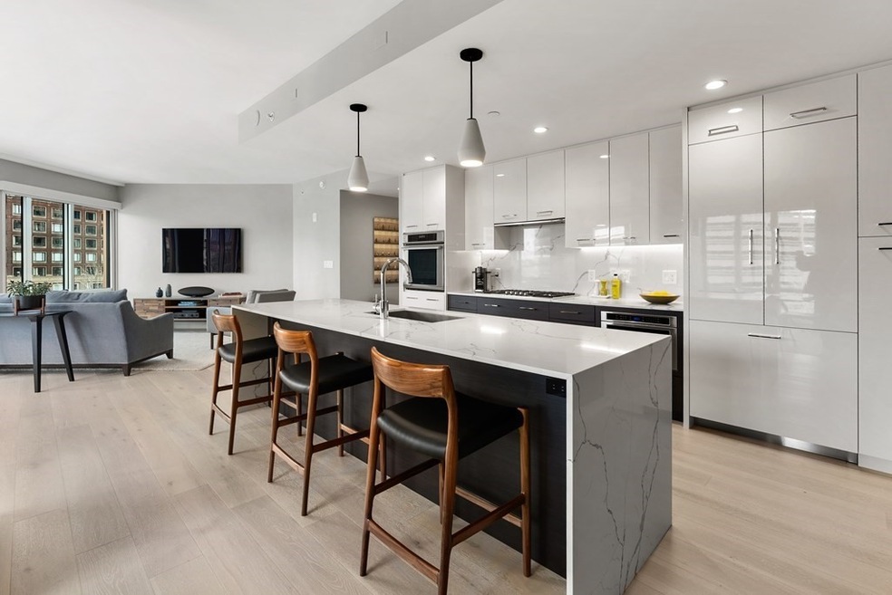 110 Broad St unit 502, Boston, MA 02110 - photo 1