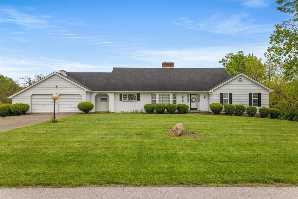 929 Roanoke Dr, Harrodsburg, KY 40330 - photo 1