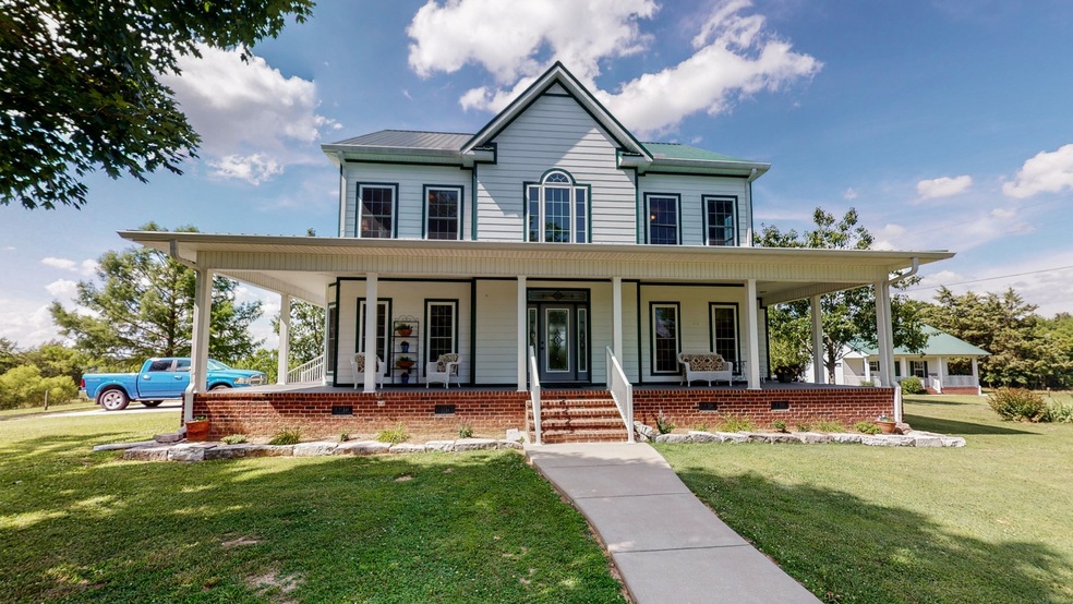 499 New Center Church Rd, Shelbyville, TN 37160 - photo 1