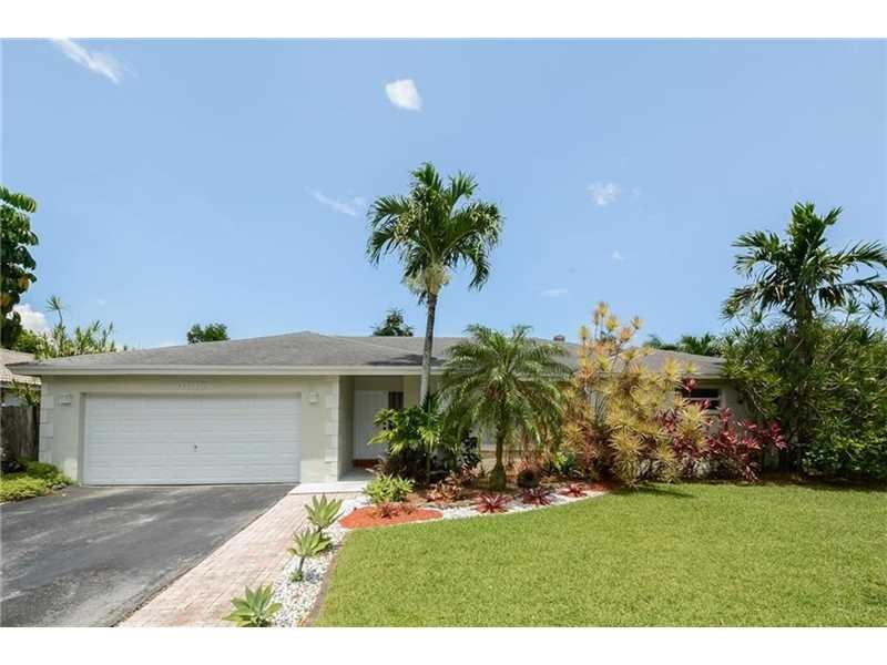 4812 SW 119th Ave, Cooper City, FL 33330 - photo 1
