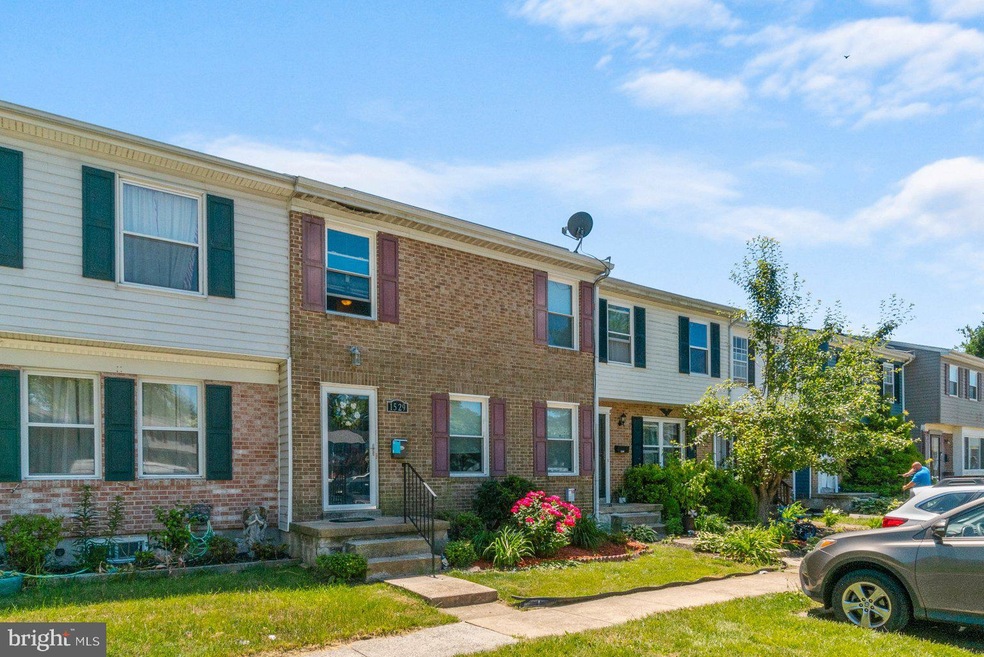1529 Harford Square Dr, Edgewood, MD 21040 - photo 1