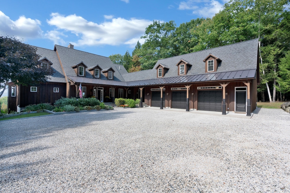 Sold $1,155,000 • Co-Listing Agent