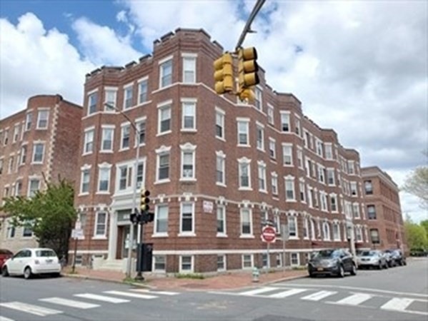 47 Inman St unit 32, Cambridge, MA 02139 - photo 1