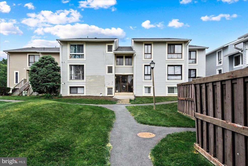 8611D Sacramento Dr unit 1/8611D, Alexandria, VA 22309 - photo 1
