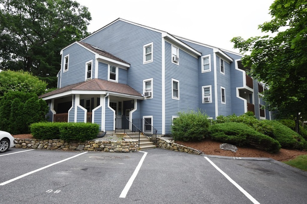 98 Heritage Dr, Whitinsville, MA 01588 - photo 1