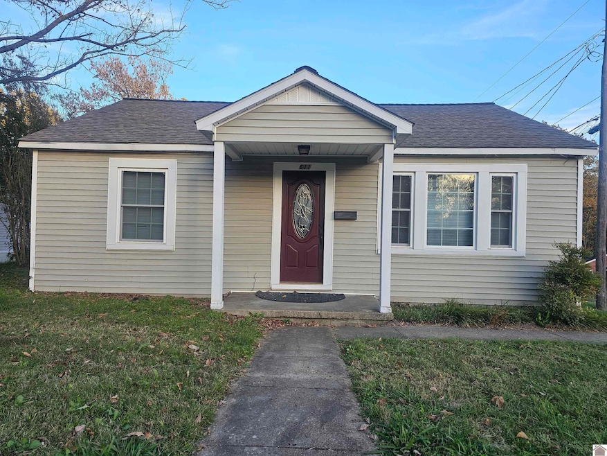 611 Pine St, Benton, KY 42025 - photo 1