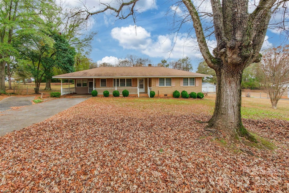 2100 Jb Denton Rd, Lancaster, SC 29720 - photo 1