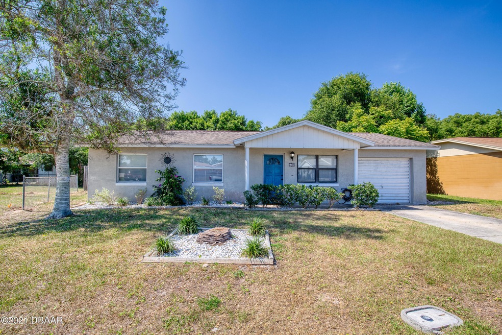 1305FairwayAve-5