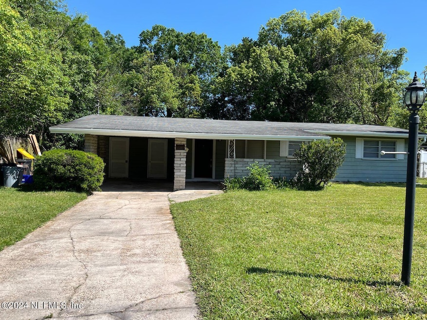 6455 Solandra Dr, Jacksonville, FL 32210 - photo 1