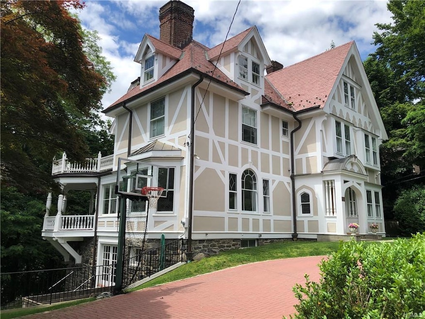 9 Lookout Ave, Bronxville, NY 10708 - photo 1