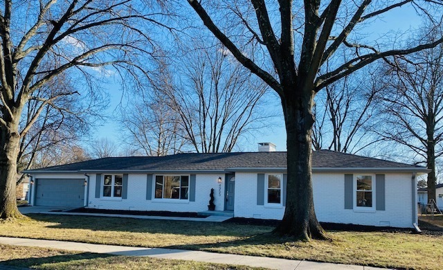 4955 Woodcrest Dr, Columbus, IN 47203 - photo 1