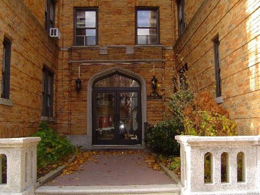9 Glover Ave unit 1E, Yonkers, NY 10704 - photo 1