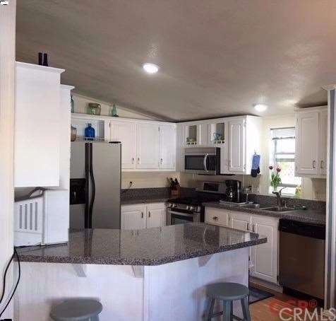 Quartz counter tops recently updated...open kitche